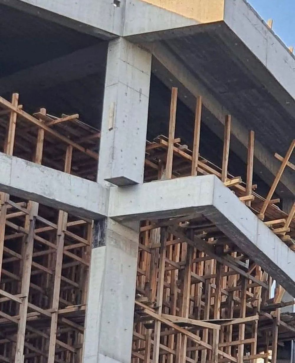 Nggak Ada Lawan, Becandaannya Kuli Bangunan Emang Paling Niat